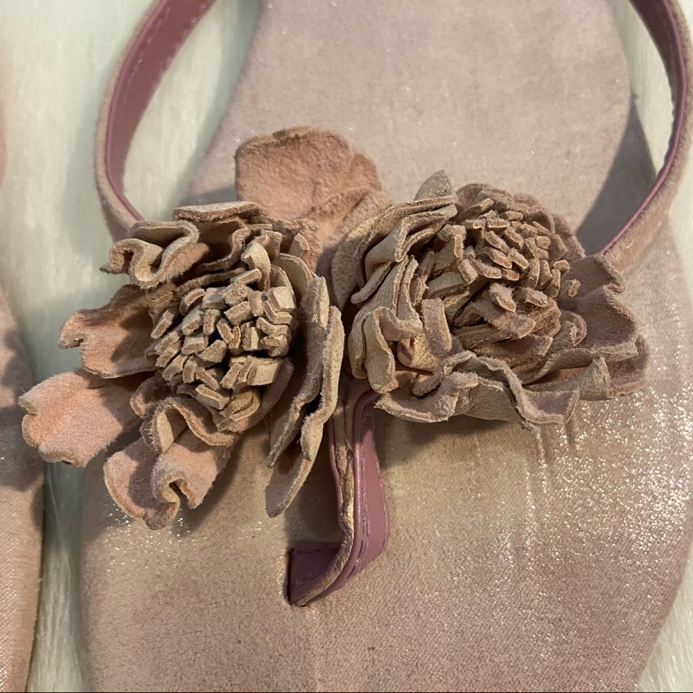 GAP Pink Flower Sandals - Picture 3 of 5